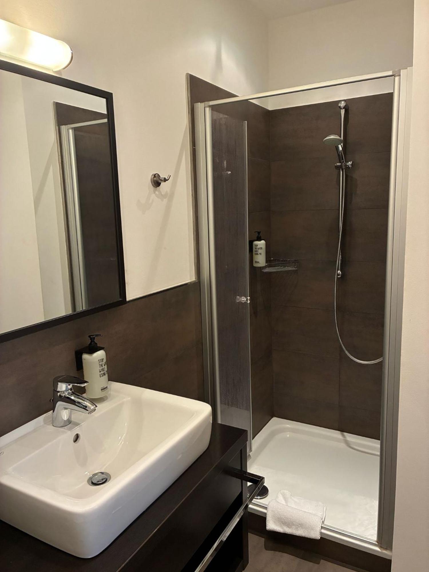 Sleepbeeone Hotel 3*